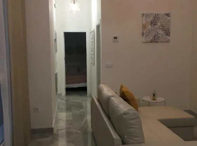 Nuevo En Casa Tipo Palacio * Cádiz